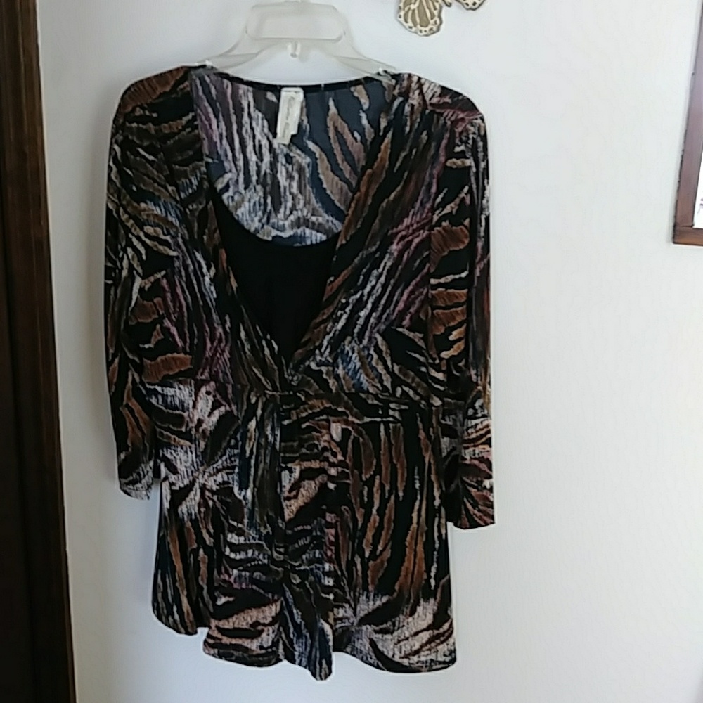 PerSeption Woman 1X Tiger Print Blouse